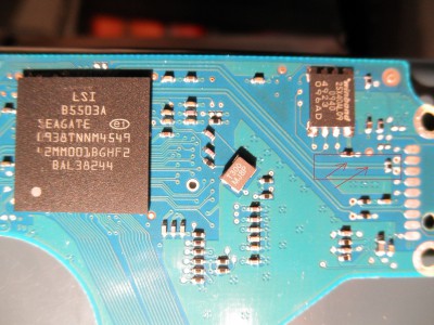 pcb-chips-arrows-resized.jpg